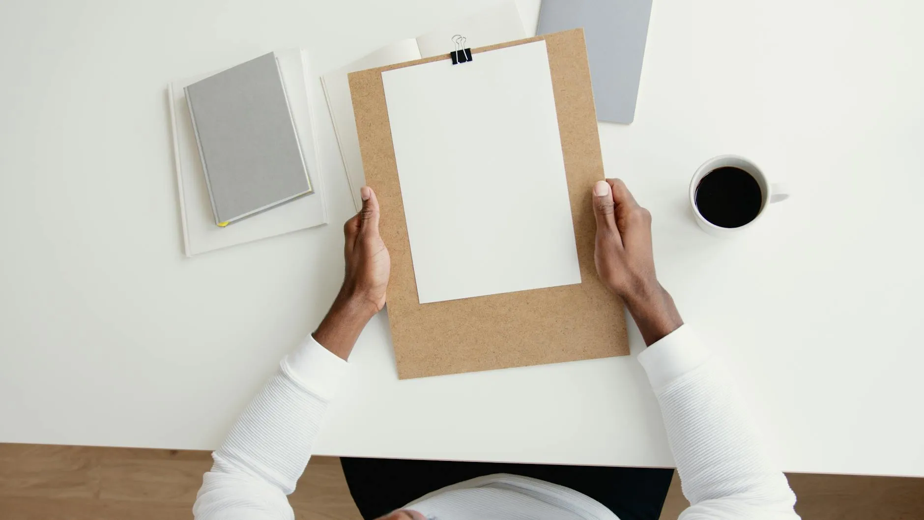 Documento template aberto em um editor de texto